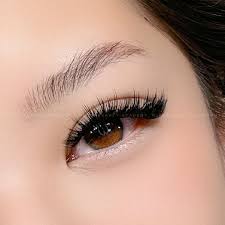 Mẫu nối mi volume nổi bật